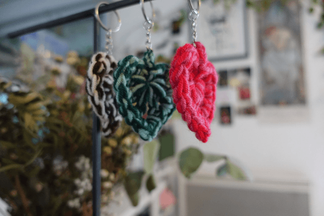 Porte-clés cœur marron en crochet | Cadeau mignon et fait main