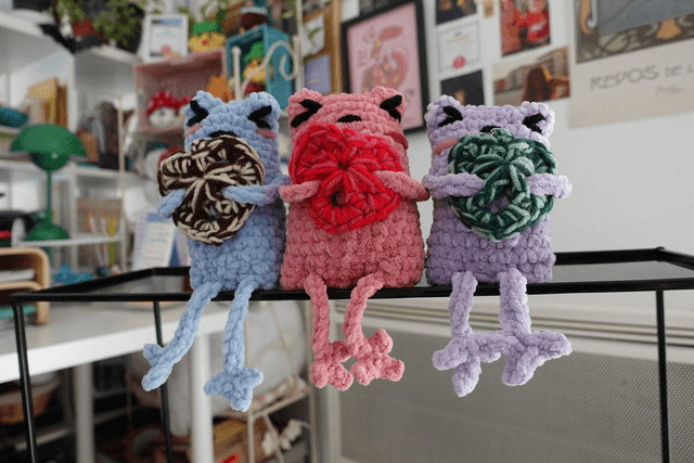 Froggy Lover : Grenouille bleu en crochet pour déclarer son amour