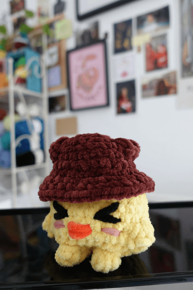 Marc, l'authentique | Créature d'atelier poussin en crochet pleines d'intentions