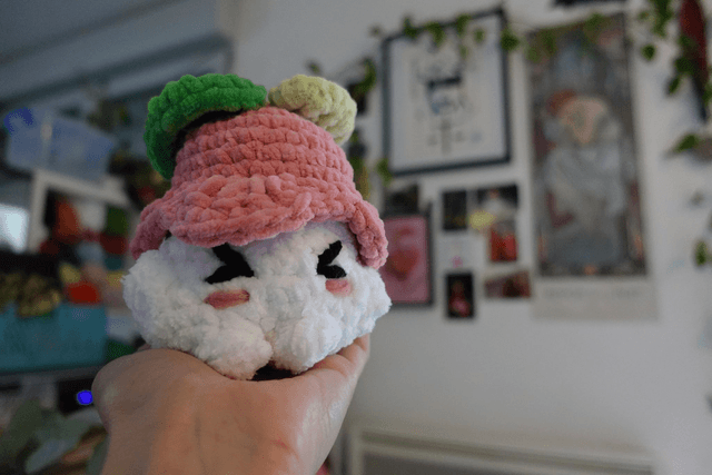 Eden, la florissante | Créature d'atelier tulipe en crochet pleines d'intentions