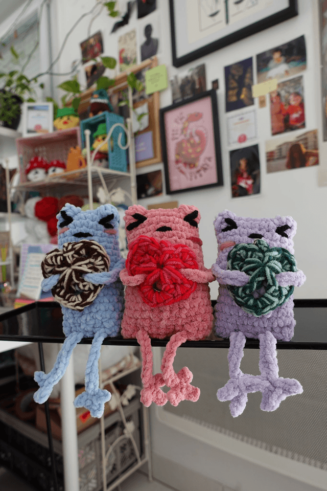 Froggy Lover : Grenouille rose en crochet pour déclarer son amour 