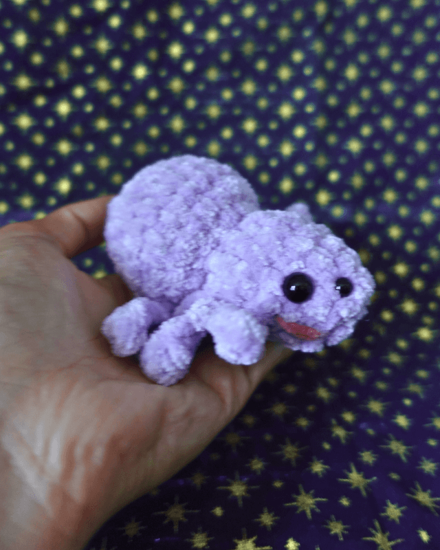 Créature ou charm araignée violet pastel | Spooky collection : éditions limitées