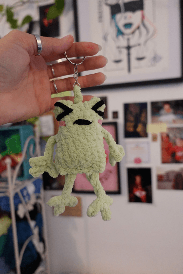 Froggy charm vert pomme - La grenouille naturel et espiègle